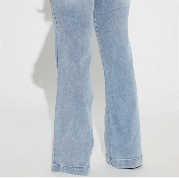 Fashion Nova Wide Leg Jeans - Medium Blue Wash - Picture 3 of 3